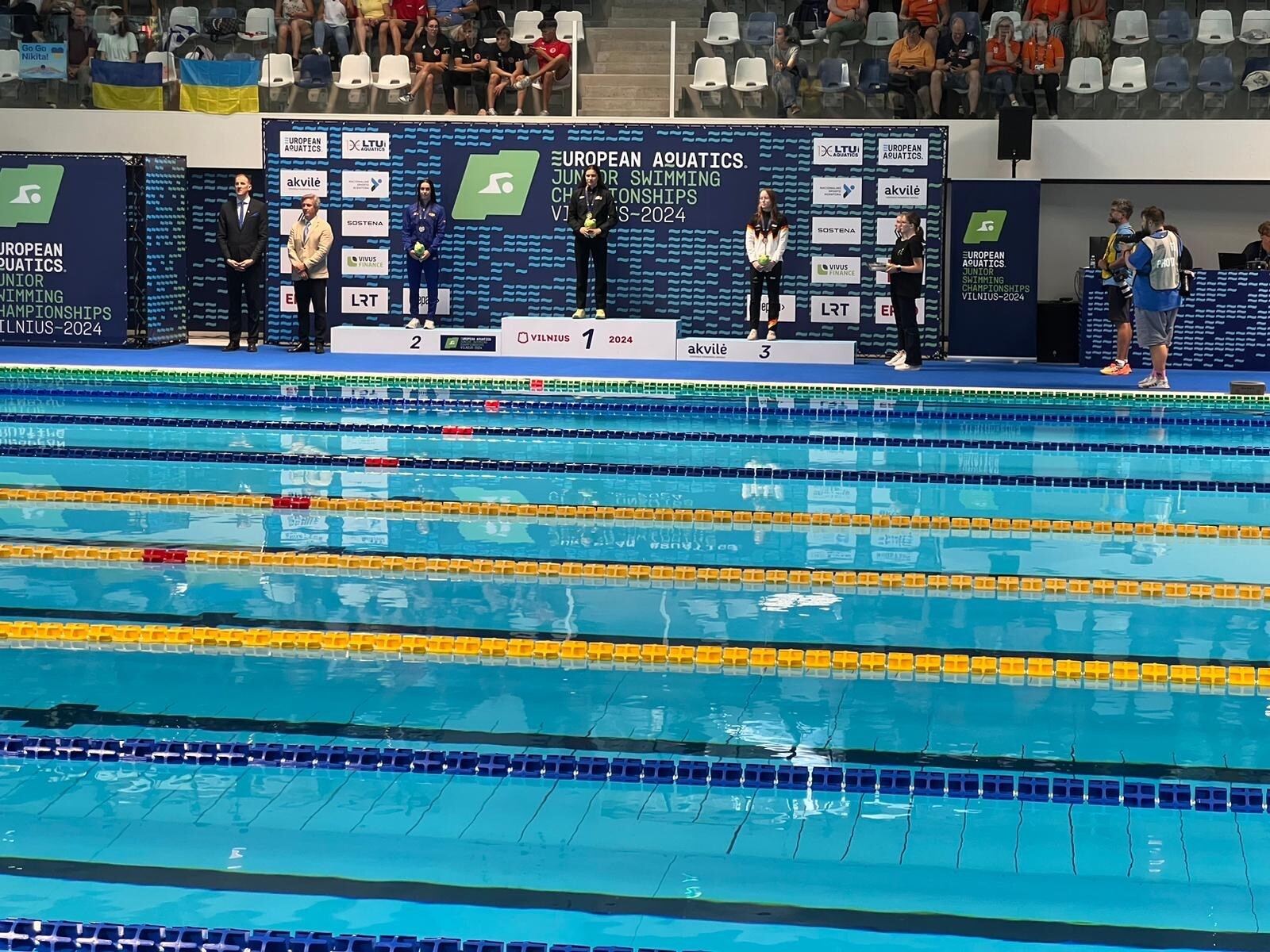 Sarah Dumont grabs GOLD-SILVER-BRONS at the 2024 Vilnius EY Swimming Championships